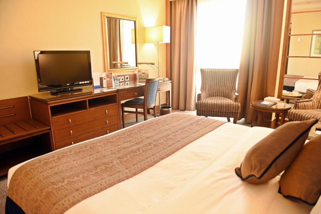 Golden Tulip Bahrain Hotel Manama Luaran gambar